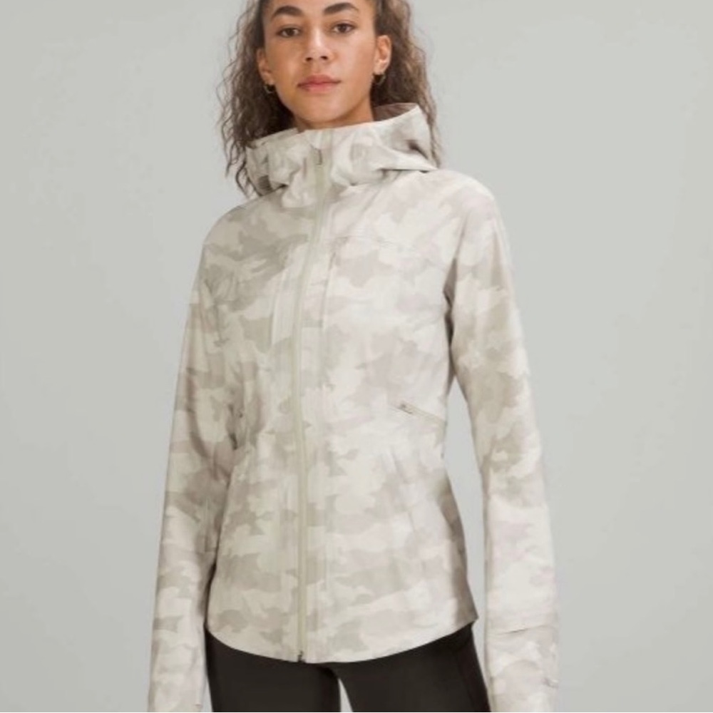 NWT Lululemon Rain Jacket